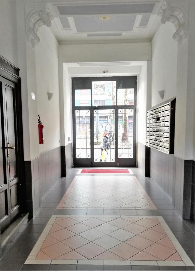 Al 32 Apartment ミラノ エクステリア 写真